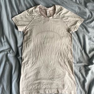 LULULEMON SWIFTLY TECH SHORT SLEEVE